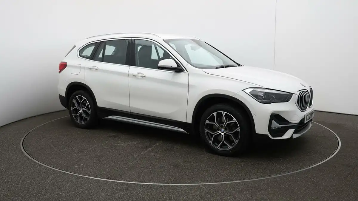 2021-bmw-x1-20-sdrive20i-xline-big-45