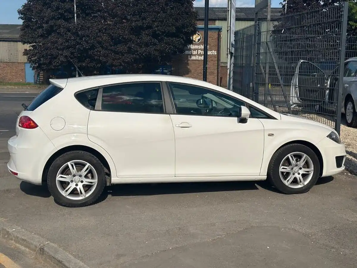 2011-seat-leon-16td-ecomotive-se-big-25