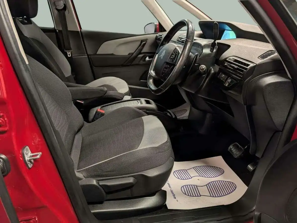 2016-citroen-c4-picasso-16bluehdi-exclusive-eat6-big-6