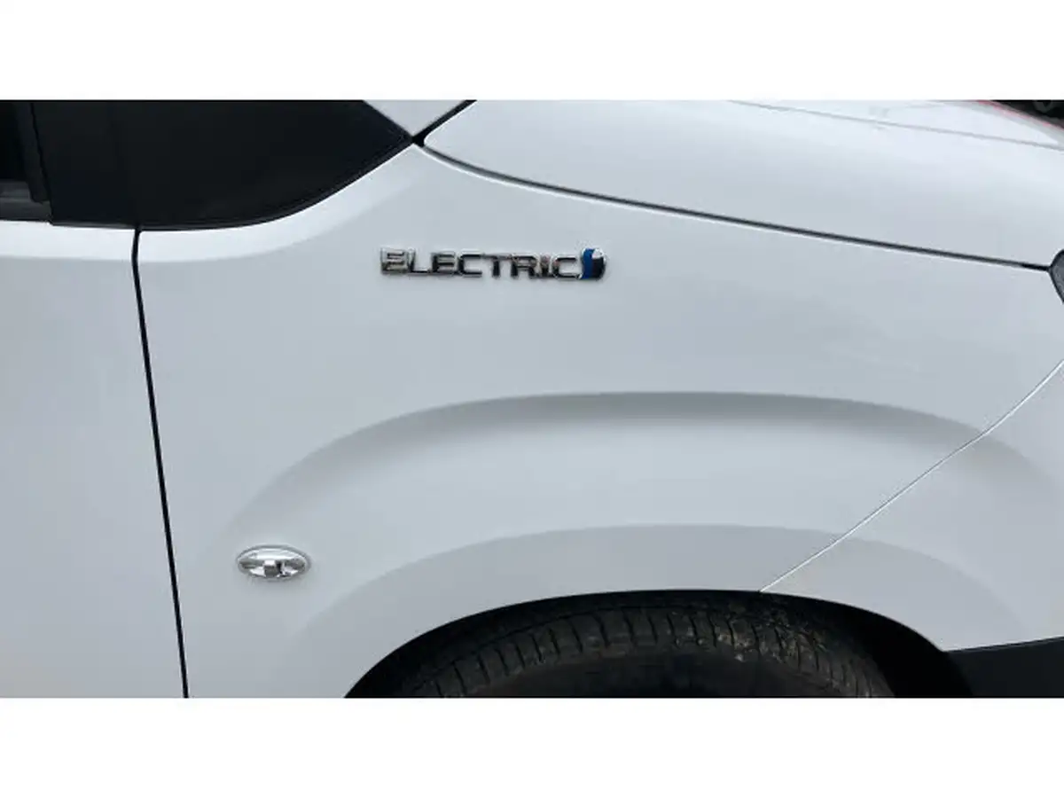 2021-toyota-proace-city-e-icon-big-42