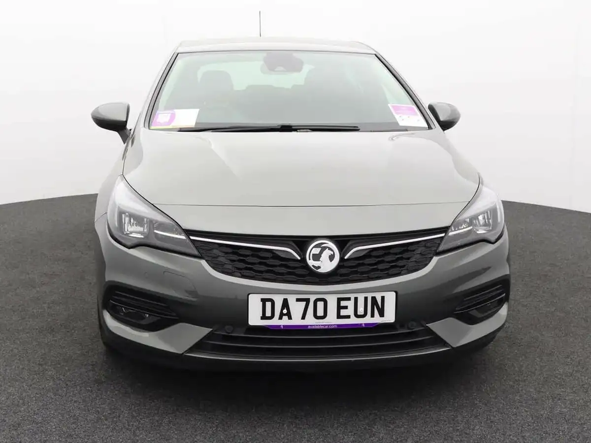 2020-vauxhall-astra-12-turbo-sri-vx-line-nav-big-1
