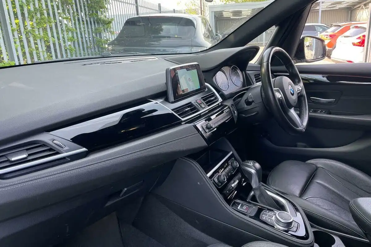 2021-bmw-2-series-15-225xe-phev-m-sport-big-26