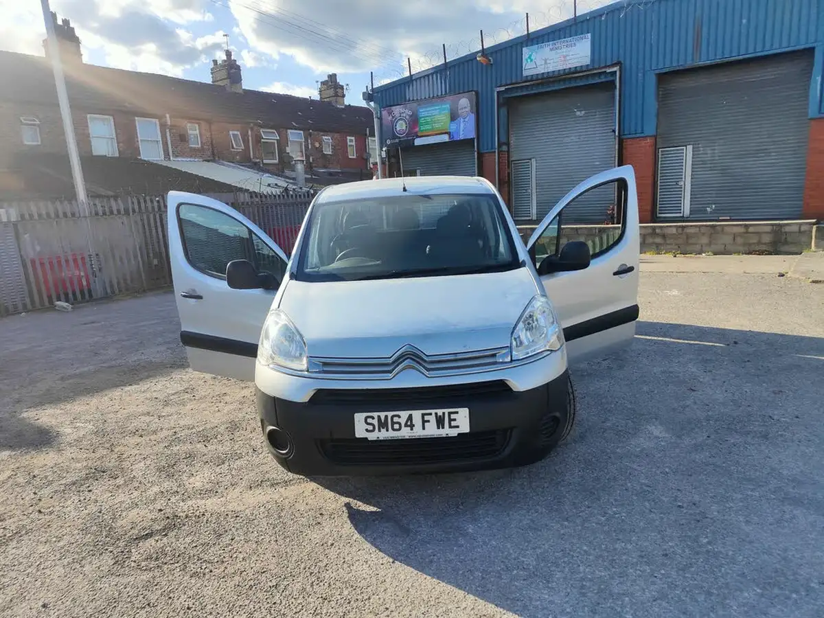 2014-citroen-berlingo-16td-l2-725-x-big-18