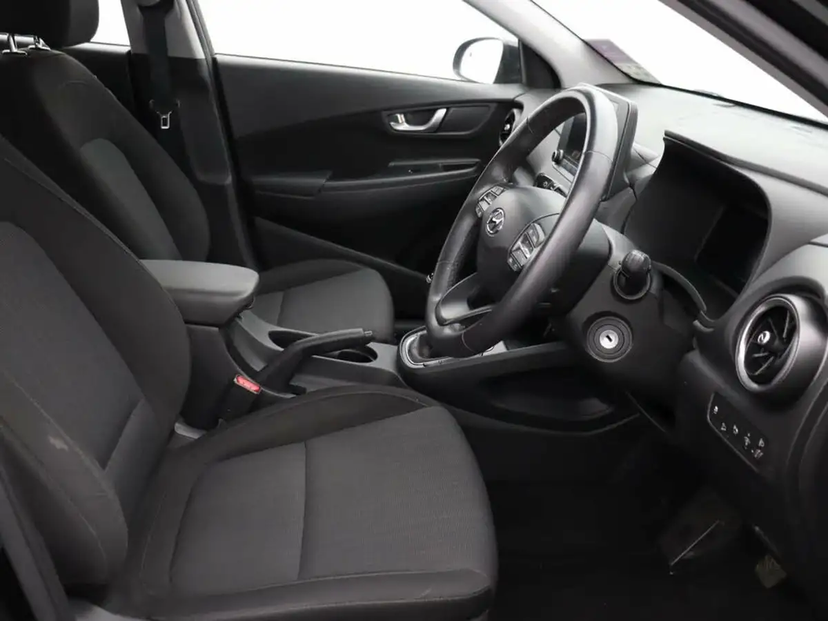 2021-hyundai-kona-10-t-gdi-se-connect-big-20
