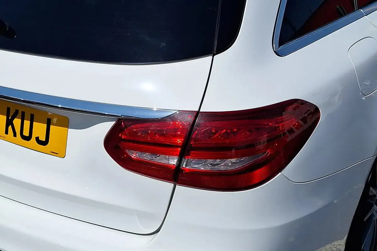 2015-mercedes-benz-c-class-20-c200-amg-line-184ps-premiumss-estate-5d-7g-tronic-plus-big-15