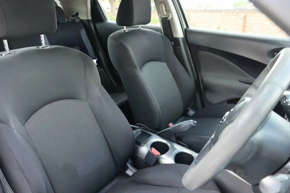 2013-nissan-juke-16-visia-16v-big-15