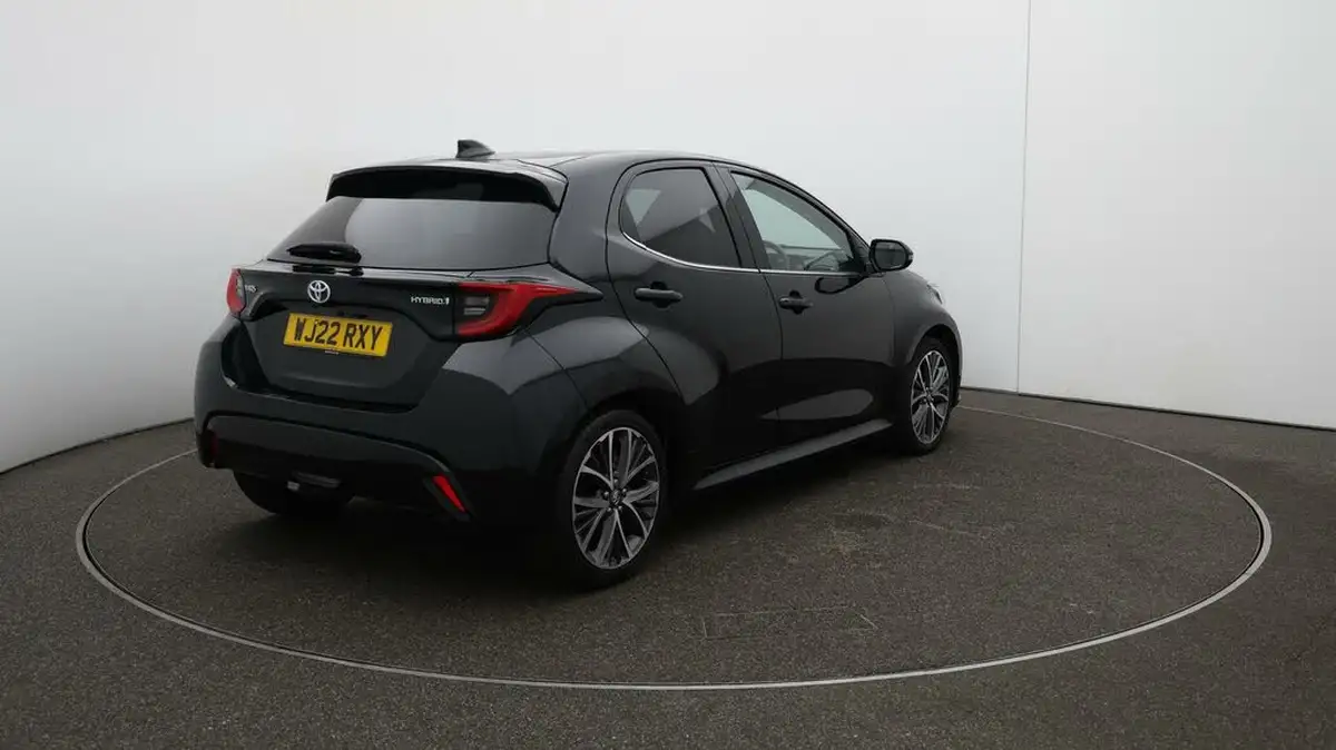2022-toyota-yaris-15-vvt-i-excel-big-53