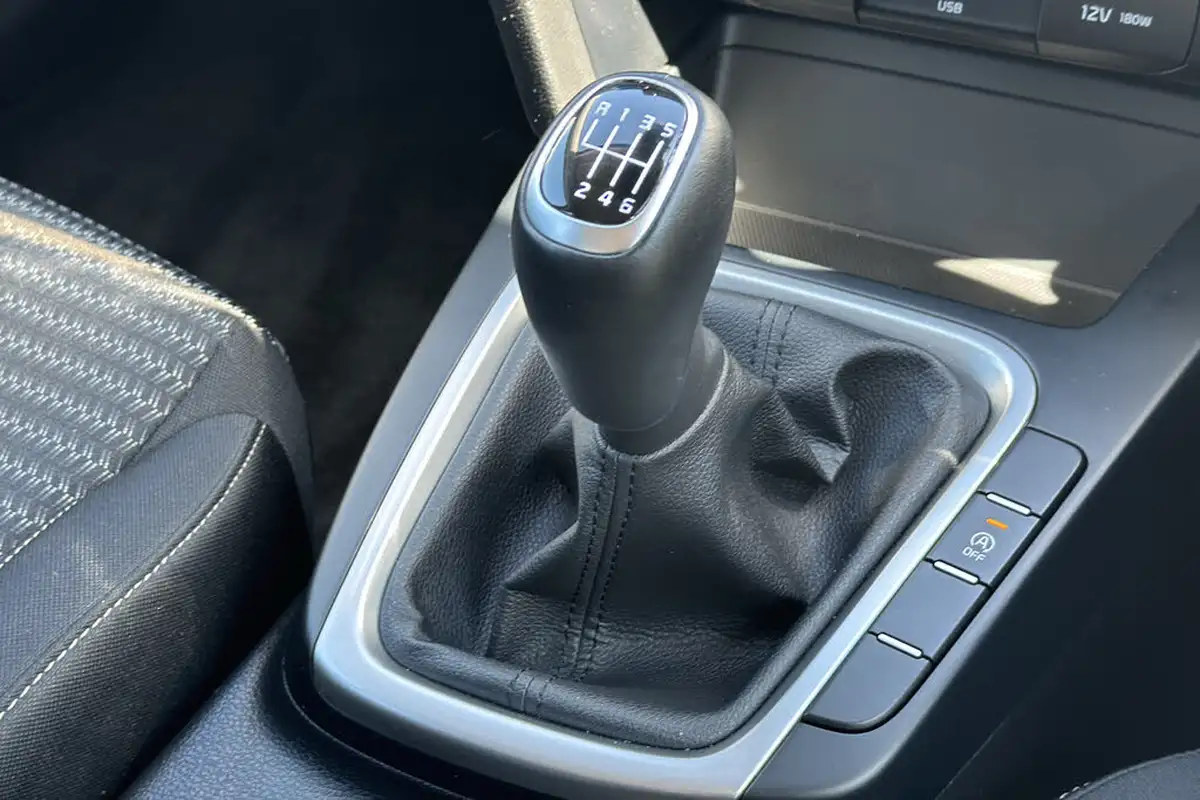 2022-kia-xceed-10-t-gdi-2-big-12