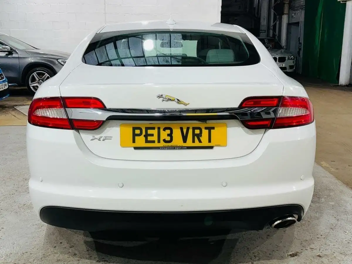 2013-jaguar-xf-22td-premium-luxury-200ps-ss-saloon-4d-auto-big-4