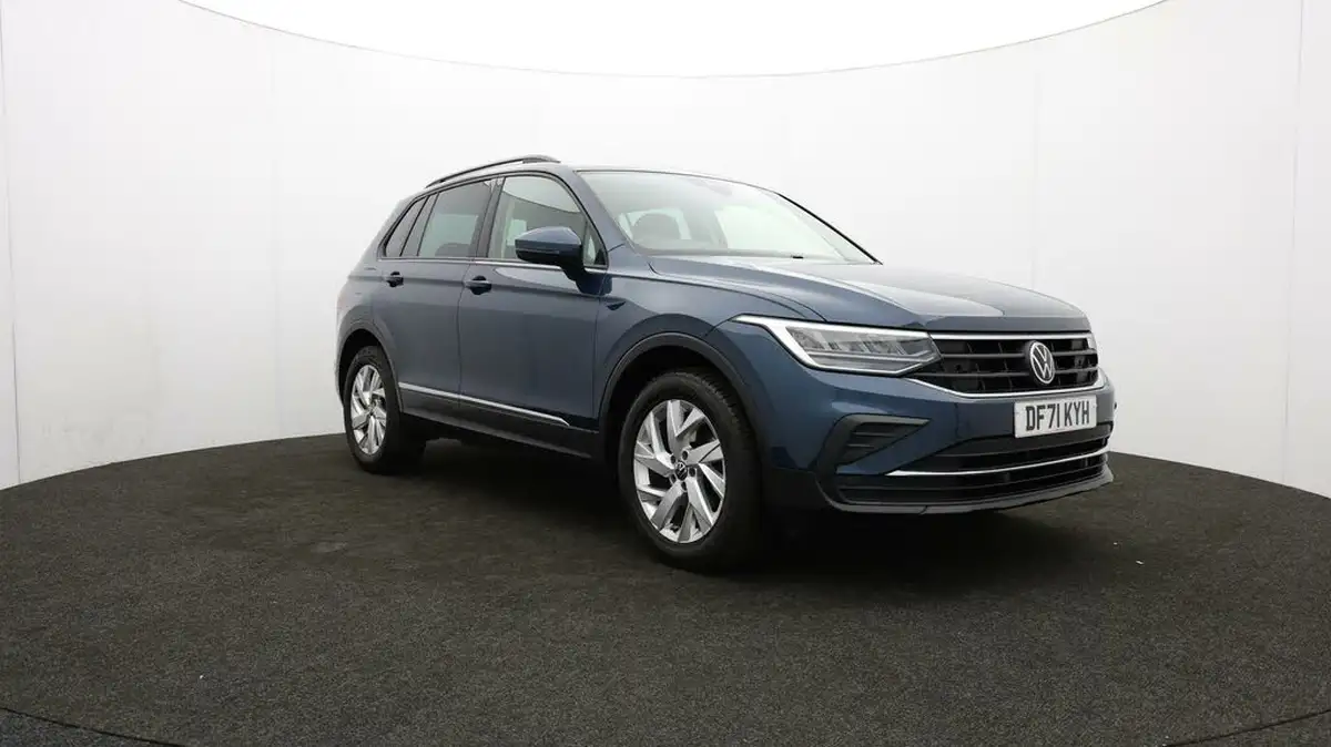 2022-volkswagen-tiguan-15-tsi-life-150ps-big-47