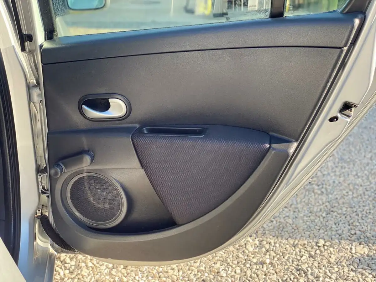 2007-renault-clio-12-dynamique-100bhp-5d-big-40