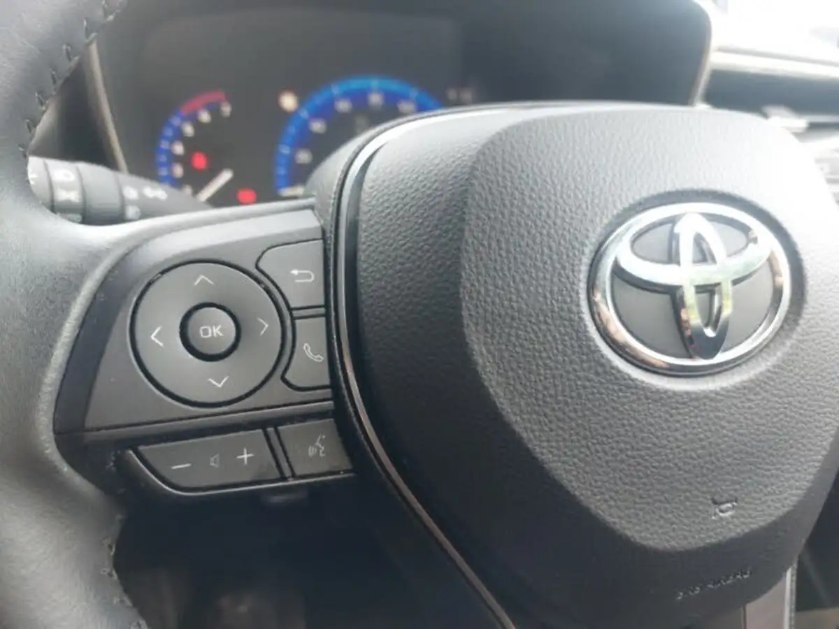 2022-toyota-corolla-18-vvt-i-icon-120bhp-trk-hatchback-5d-big-14