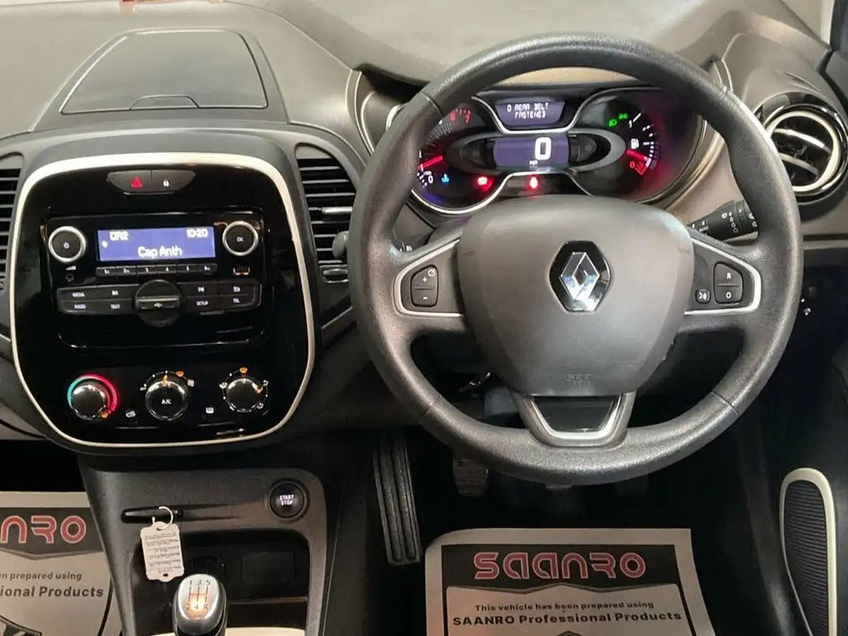 2019-renault-captur-09-tce-play-big-43