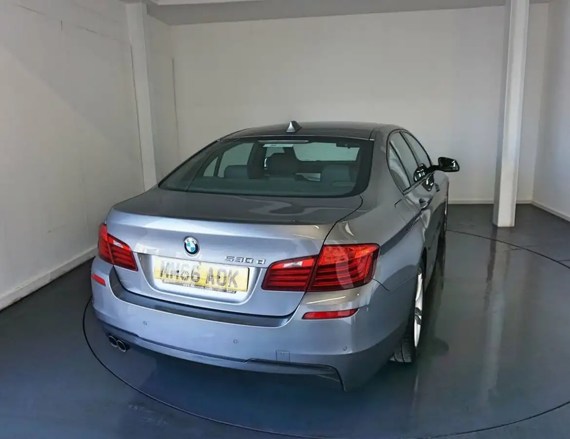 2016-bmw-5-series-30td-530d-m-sport-258bhp-saloon-4d-big-9