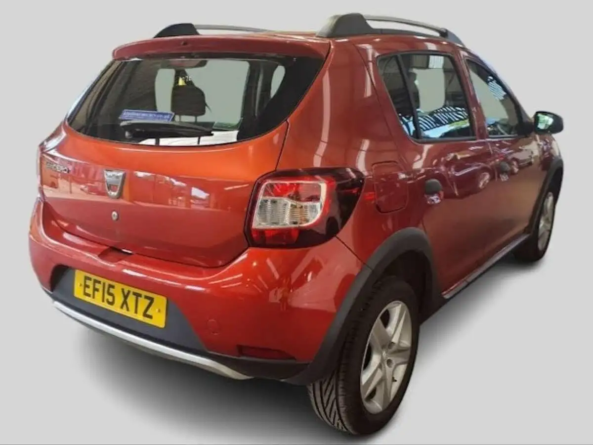 2015-dacia-sandero-stepway-09-ambiance-big-3