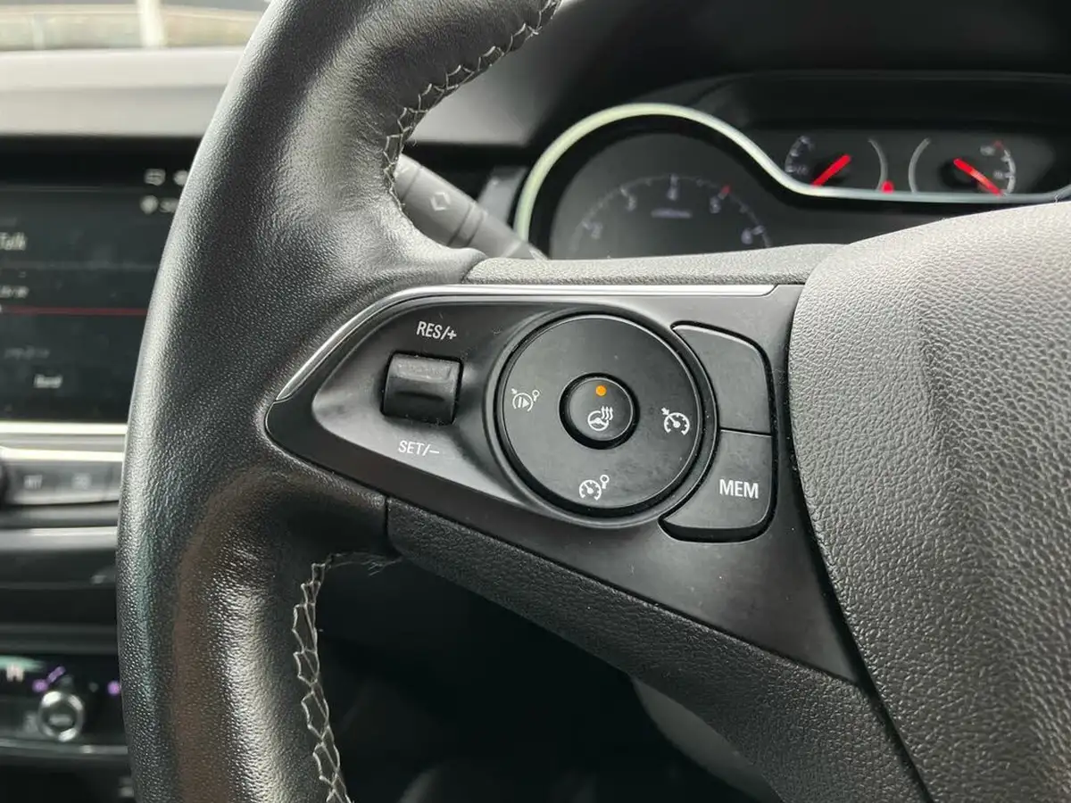 2022-vauxhall-crossland-12-ultimate-130ps-auto-big-18
