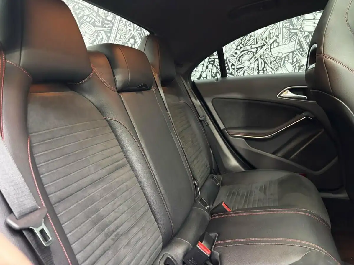 2019-mercedes-benz-cla-16-cla-200-amg-line-night-edition-plusss-coupe-4d-big-31