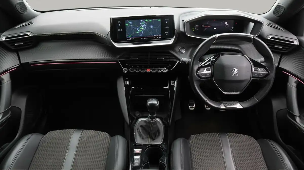 2022-peugeot-2008-suv-12-puretech-gt-big-12