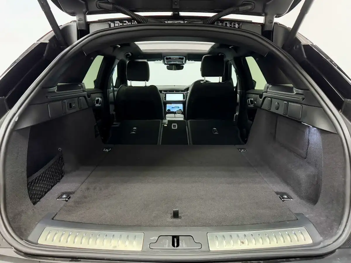 2023-land-rover-range-rover-velar-30-d300-r-dynamic-se-big-10