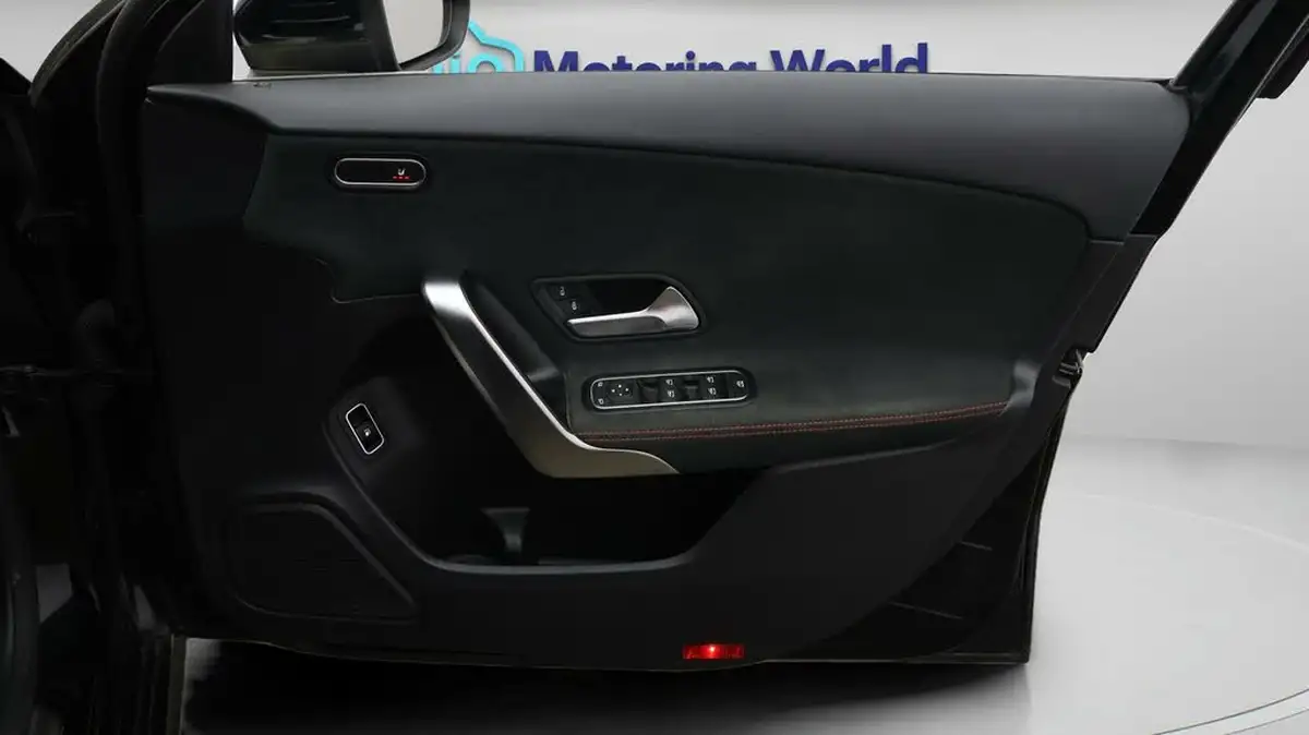 2021-mercedes-benz-a-class-13-a250e-amg-line-hatchback-5d-big-14