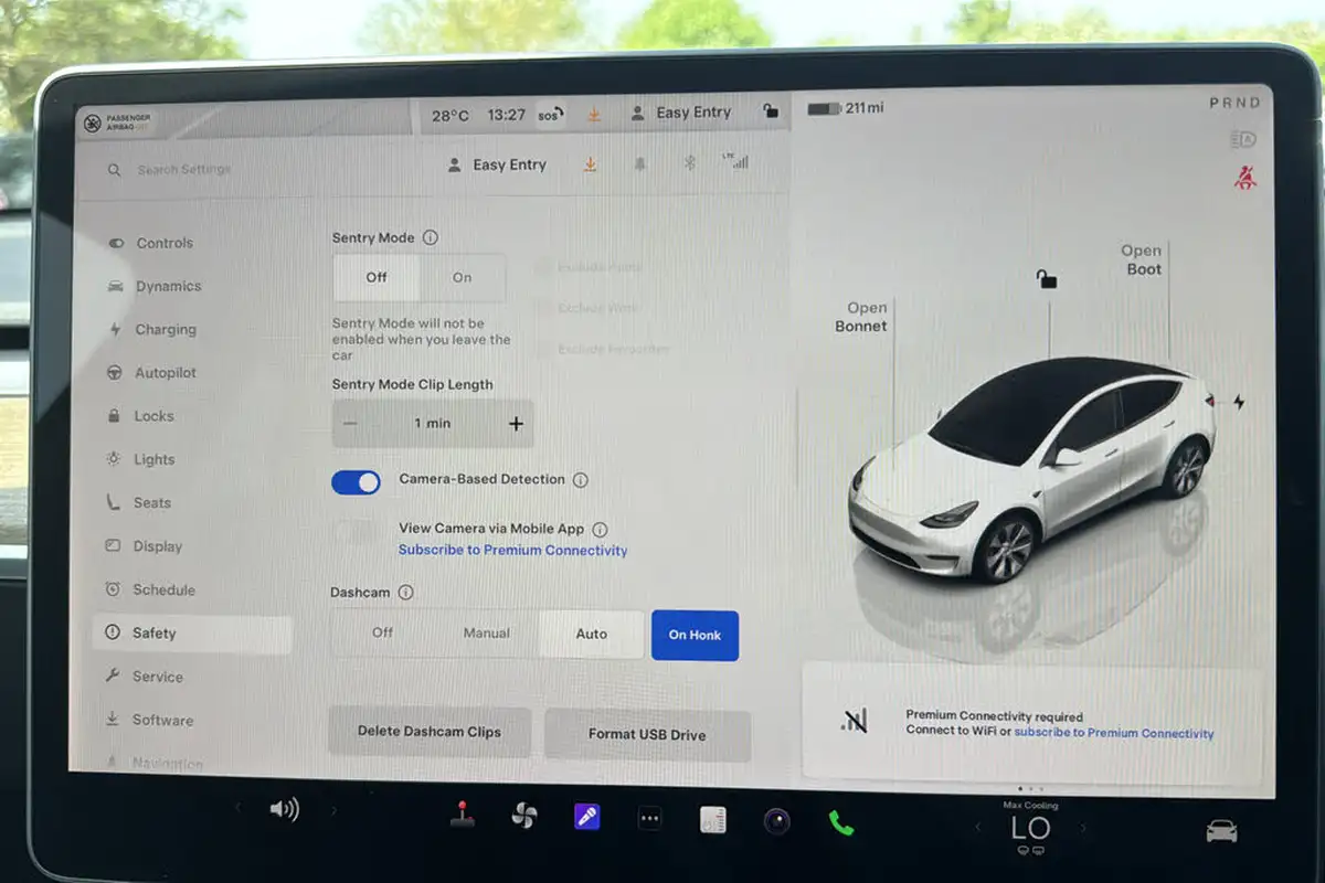 2022-tesla-model-y-e-long-range-big-49