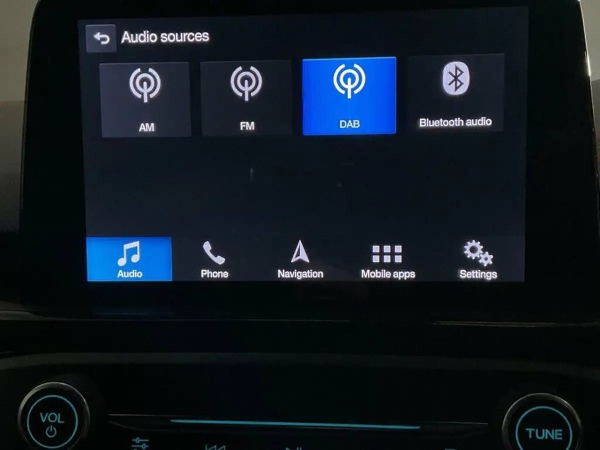 2019-ford-focus-10t-st-line-hatchback-big-49