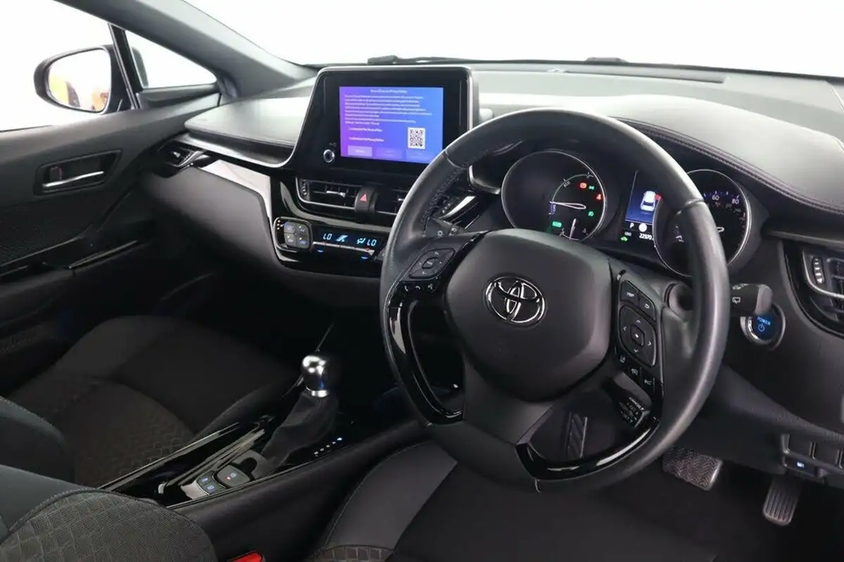 2023-toyota-c-hr-18-vvt-i-design-120bhp-big-11