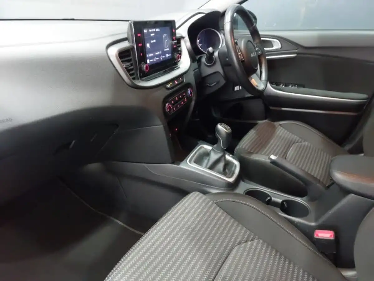 2023-kia-xceed-15-t-gdi-2-158bhp-big-4