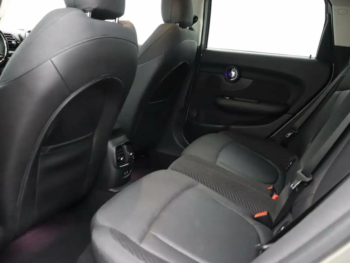 2018-mini-clubman-15-cooper-classic-ss-big-16