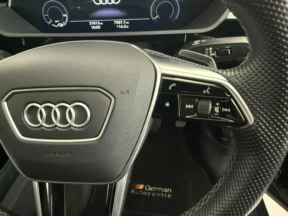 2021-audi-e-tron-50e-s-line-sportback-big-44