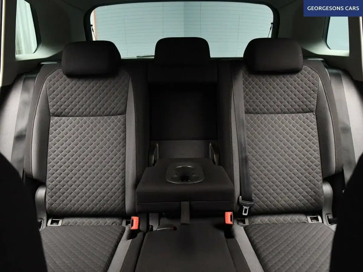 2018-volkswagen-tiguan-20tdi-se-navigation-150ps-4motion-ss-big-17