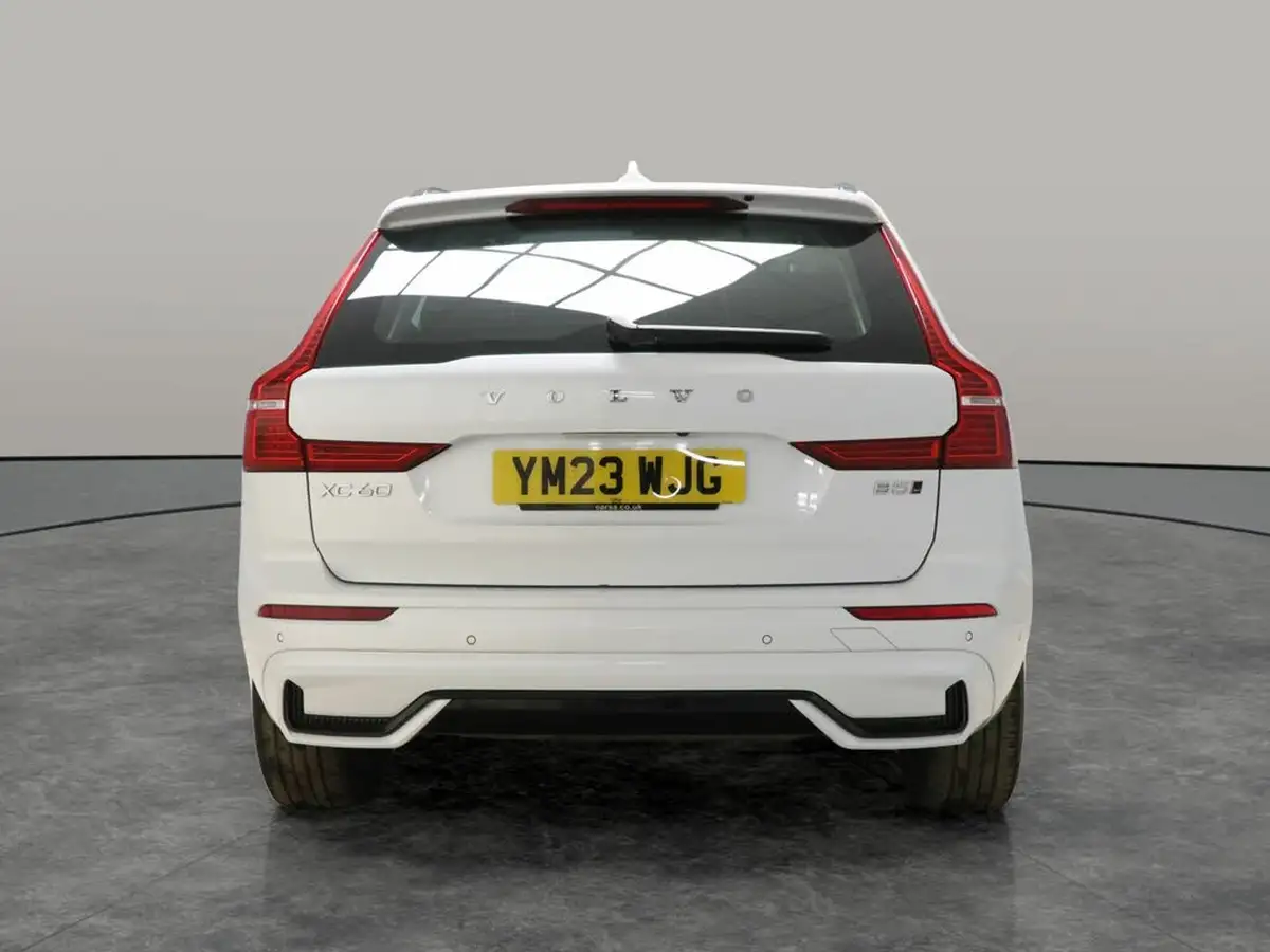 2023-volvo-xc60-20-b5-plus-big-8