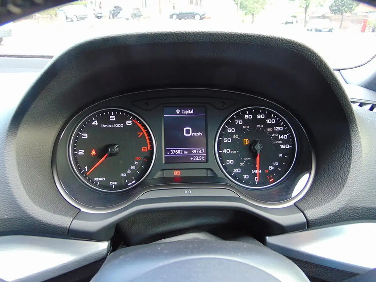 2017-audi-q2-14-tfsi-s-line-big-27