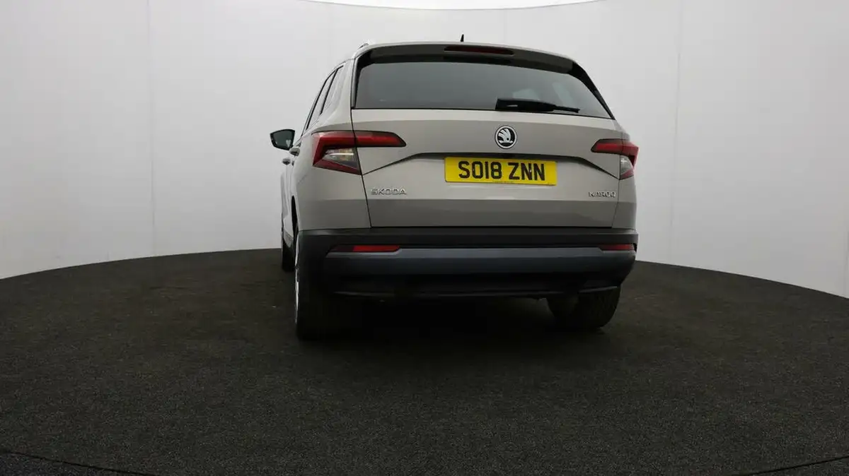 2018-skoda-karoq-15-tsi-se-l-ss-big-74
