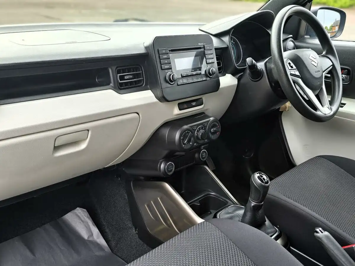 2017-suzuki-ignis-12-dualjet-sz3-big-19