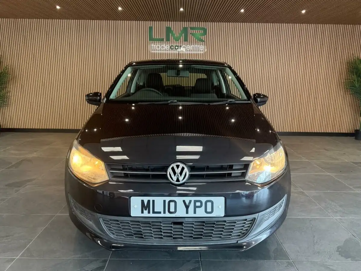 2010-volkswagen-polo-12-se-60ps-3d-big-3