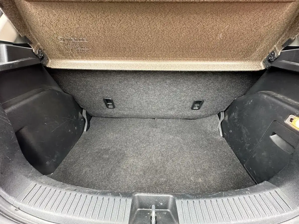 2010-mazda-mazda2-13-ts-air-con-3d-big-9