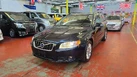 2010-volvo-v70-small-0