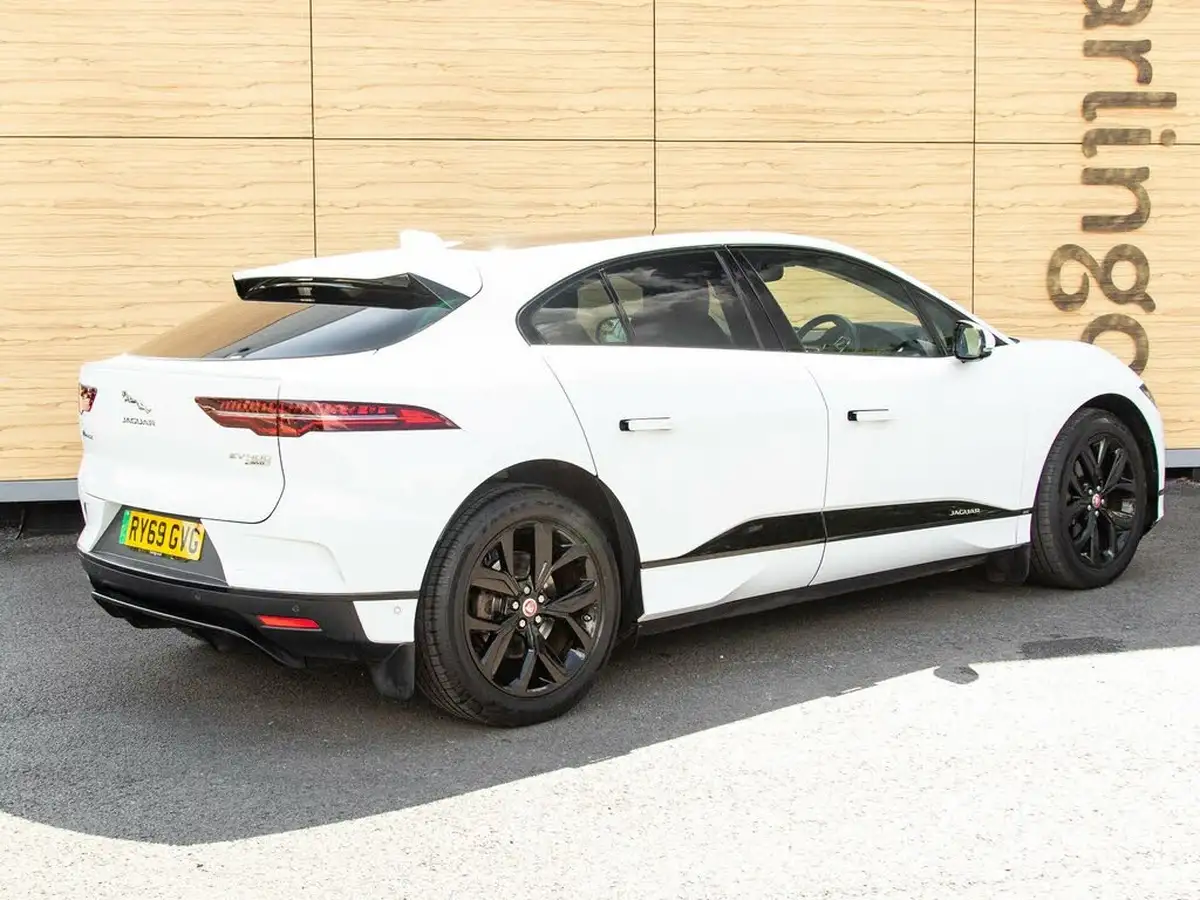 2019-jaguar-i-pace-ev400-se-big-1