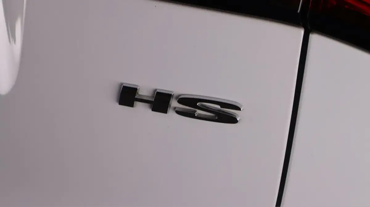 2021-mg-hs-15t-gdi-exclusive-162ps-big-21