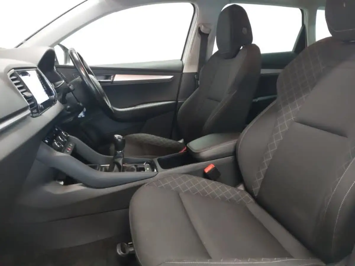 2020-skoda-karoq-15-tsi-se-technology-big-4