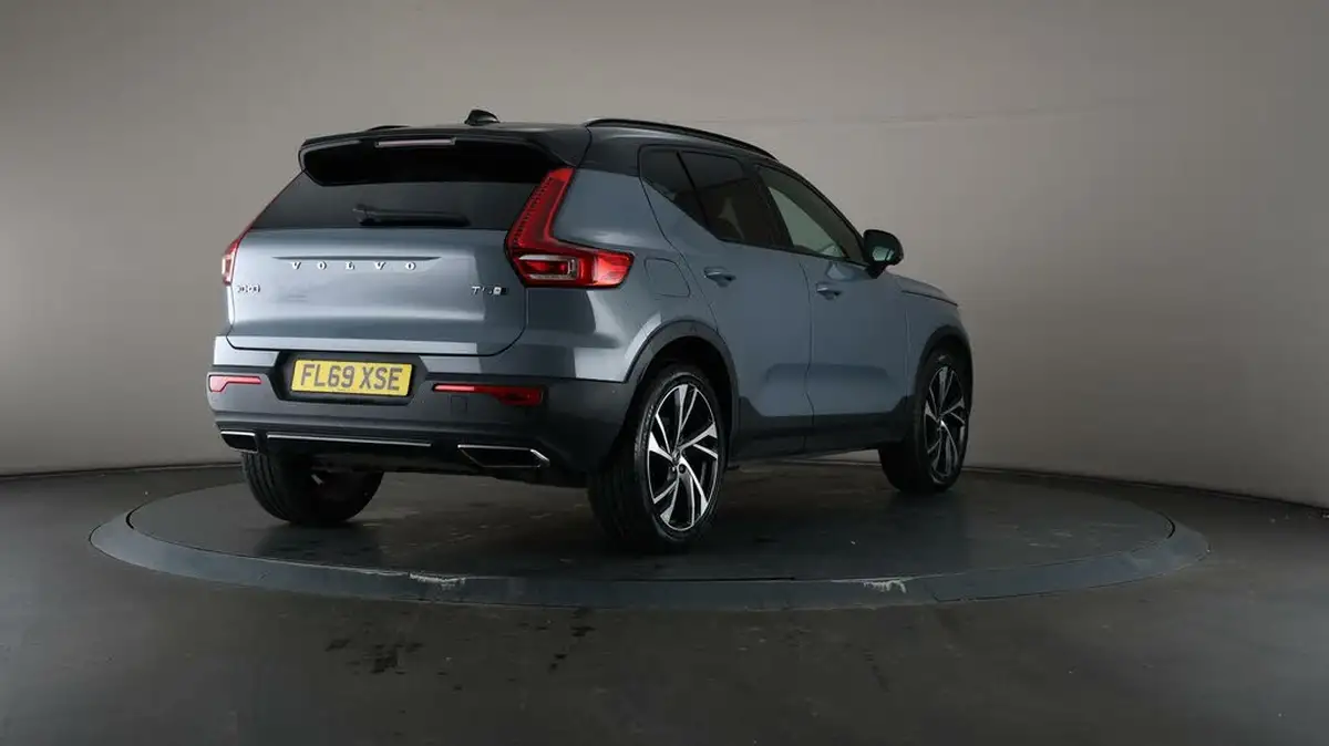 2019-volvo-xc40-20-t5-r-design-big-67