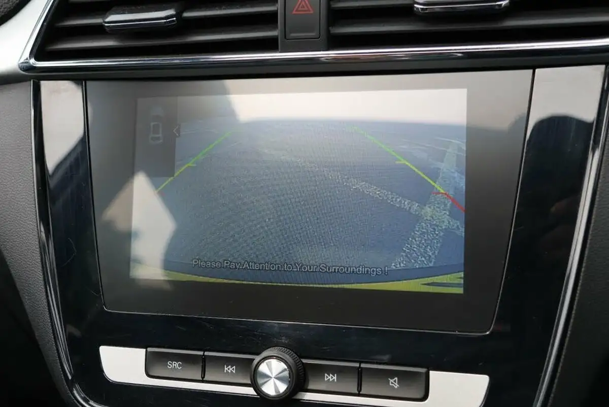 2020-mg-zs-suv-e-exclusive-ev-big-23