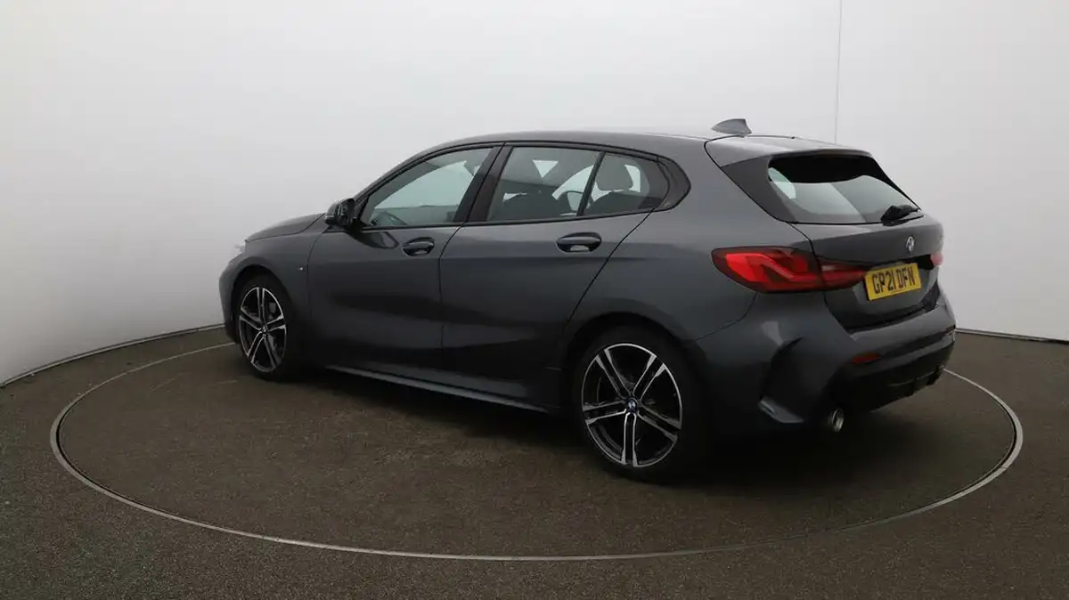 2021-bmw-1-series-15-118i-m-sport-lcp-big-54