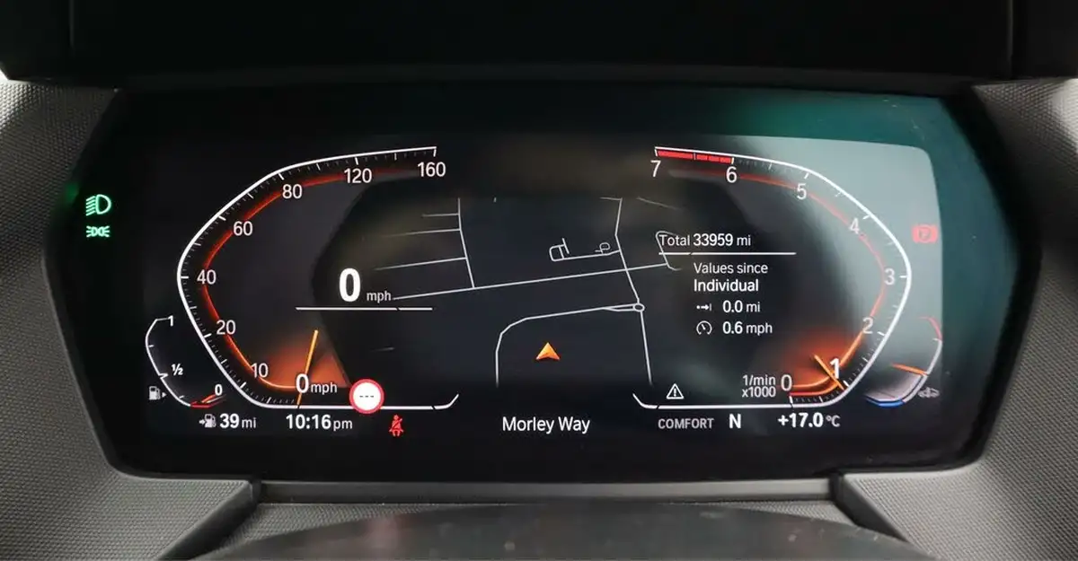 2021-bmw-1-series-15-118i-m-sport-lcp-big-10