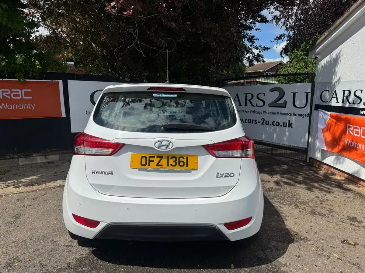 2013-hyundai-ix20-16-active-123bhp-big-9