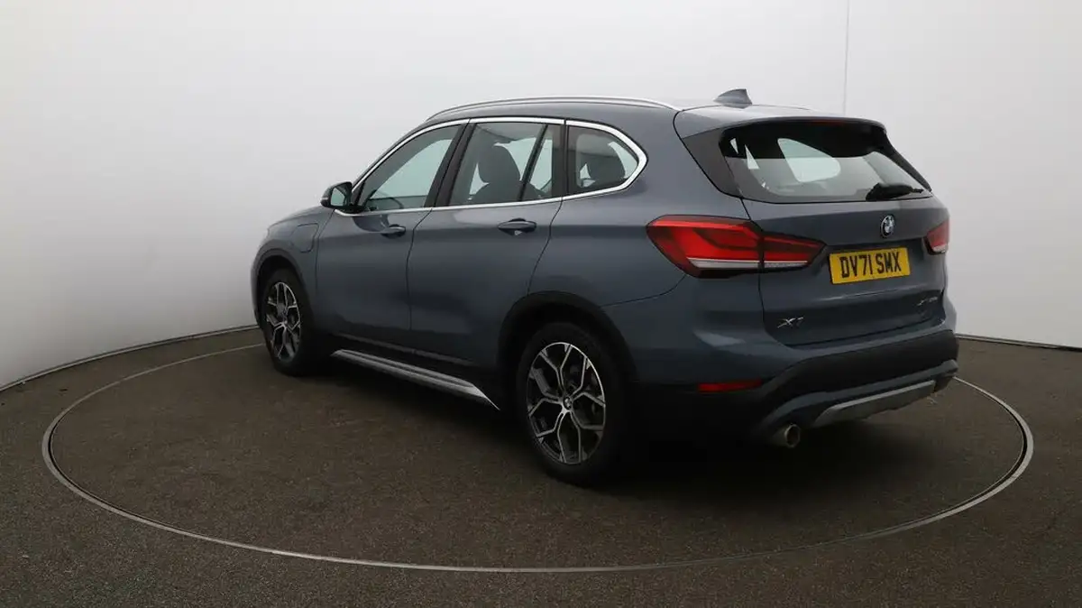 2021-bmw-x1-15-xdrive-25e-phev-xline-big-61