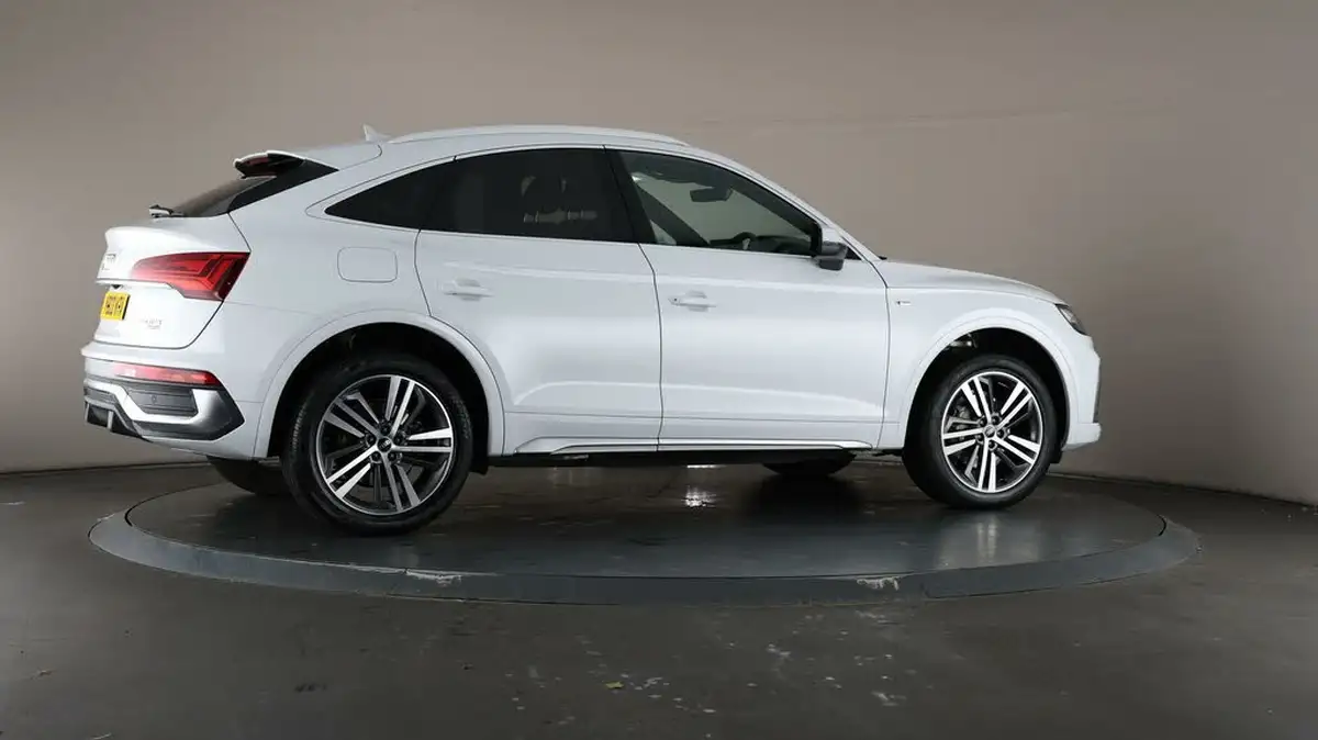 2022-audi-q5-20-45-tfsi-s-line-sportback-big-64