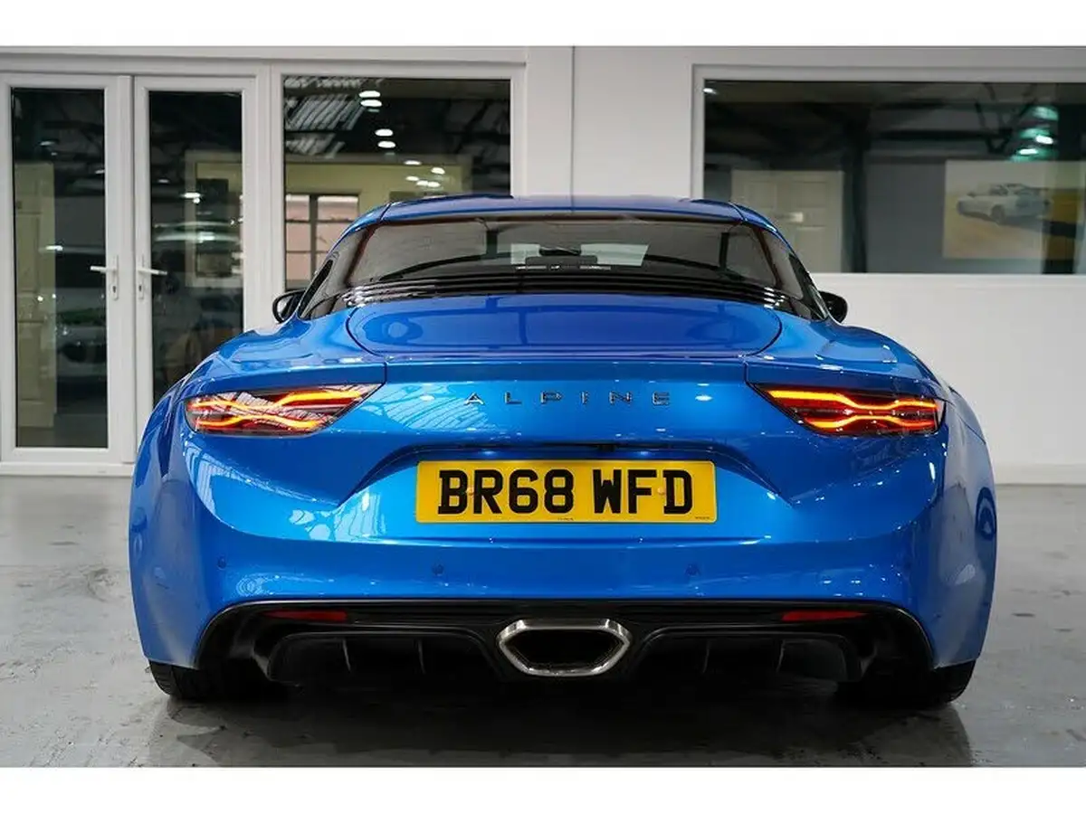 2025-alpine-a110-18-t-no-trim-big-7