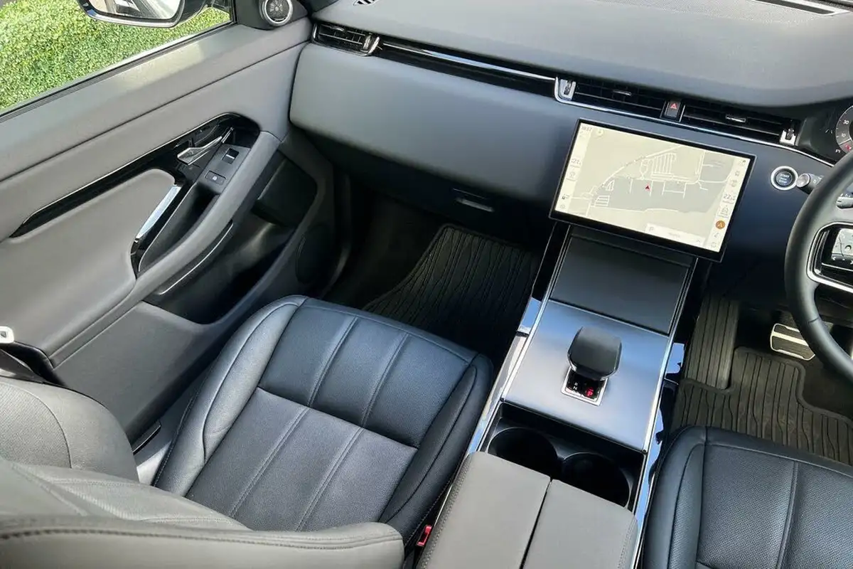 2024-land-rover-range-rover-evoque-20-d200-dynamic-se-big-37